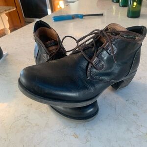 Super cute and very comfortable boots by Pikolonos handcrafted in Spain